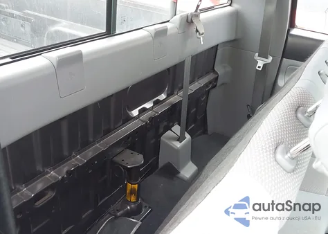 2013 Toyota Tacoma z USA, uszkodzony, nr VIN 5TFNX4CN9DX022138